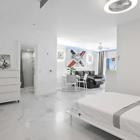 Cozy Flat With Terrace & Pool In Golden Mile *