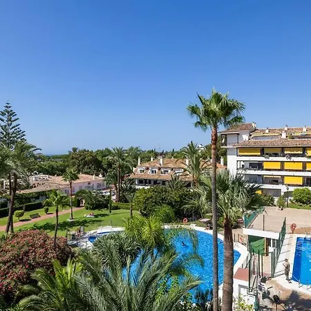 Cozy Flat With Terrace & Pool In Golden Mile * Marbella