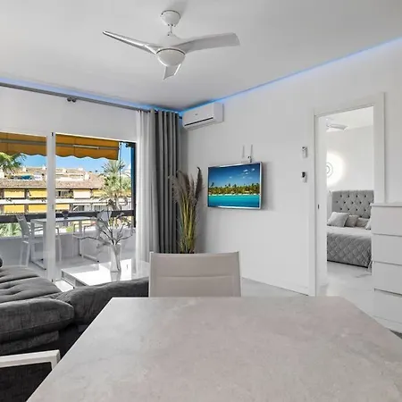 Cozy Flat With Terrace & Pool In Golden Mile *